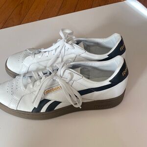 Reebok Club C Grounds White and Navy Sneakers Sz 11.  NWOB